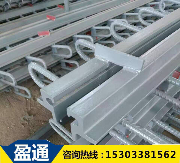 對于橋梁伸縮縫產品安裝就位和焊接有哪些講究